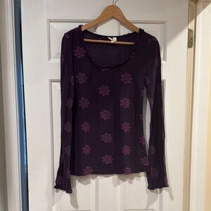Eloise (sold by Anthropologie) Long Sleeve vintage raised flowers Top